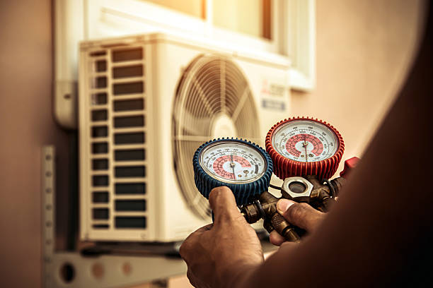 Professional Ductwork Repair technician working in Cuyahoga Falls, OH
